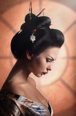 depositphotos_66907597-stock-photo-apanese-geisha-woman